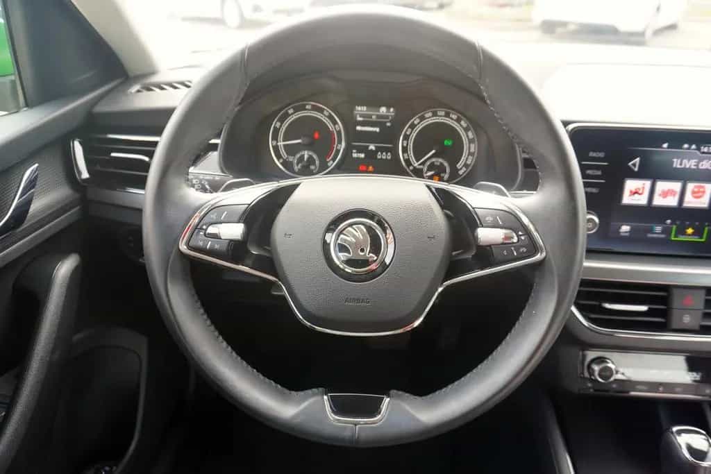 Skoda Kamiq 1.0 Clever LED SmartLink Sitzheizung 12/2021-photo-14