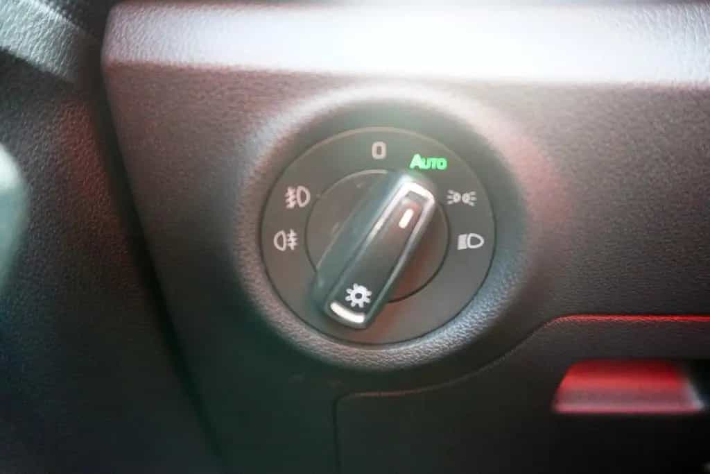 Skoda Kamiq 1.0 Clever LED SmartLink Sitzheizung 12/2021-photo-20