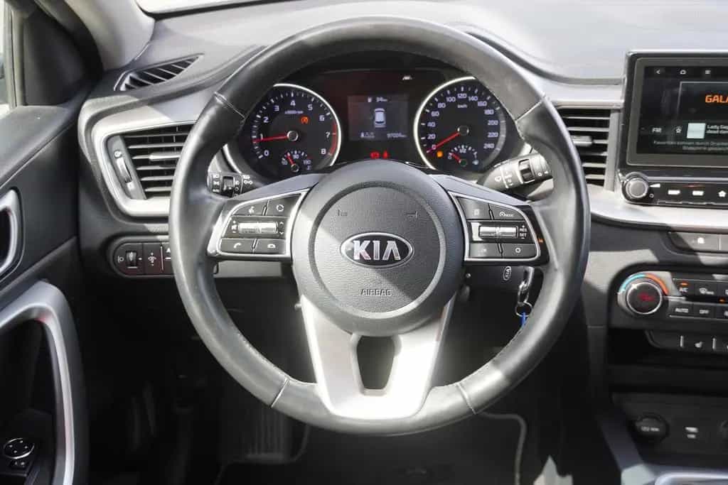 Kia Ceed SW 1.4 T-GDI Klimaaut. LED Navi Sitzheizung 05/2020-photo-19