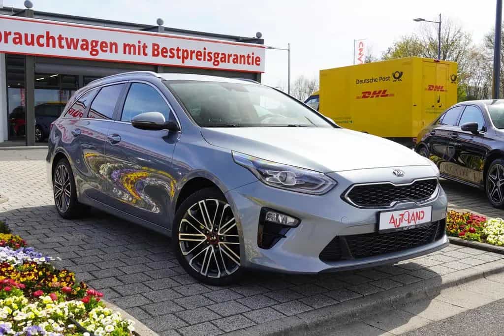 Kia Ceed SW 1.4 T-GDI Klimaaut. LED Navi Sitzheizung 05/2020-photo-3