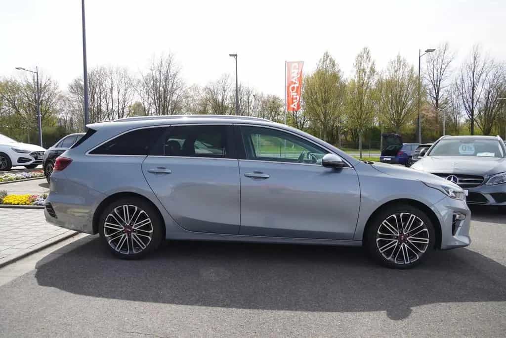 Kia Ceed SW 1.4 T-GDI Klimaaut. LED Navi Sitzheizung 05/2020-photo-4