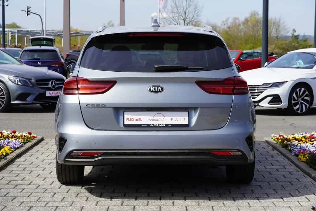 Kia Ceed SW 1.4 T-GDI Klimaaut. LED Navi Sitzheizung 05/2020-photo-7