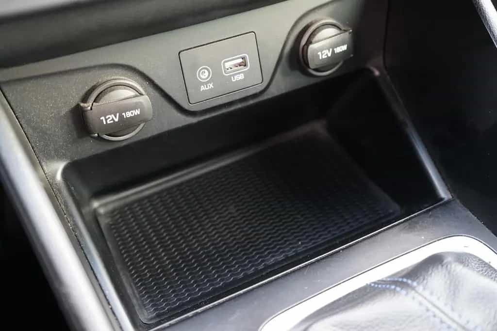 Hyundai TUCSON 1.6 blue Classic 2WD Kamera Tempomat Navi 09/2016-photo-16