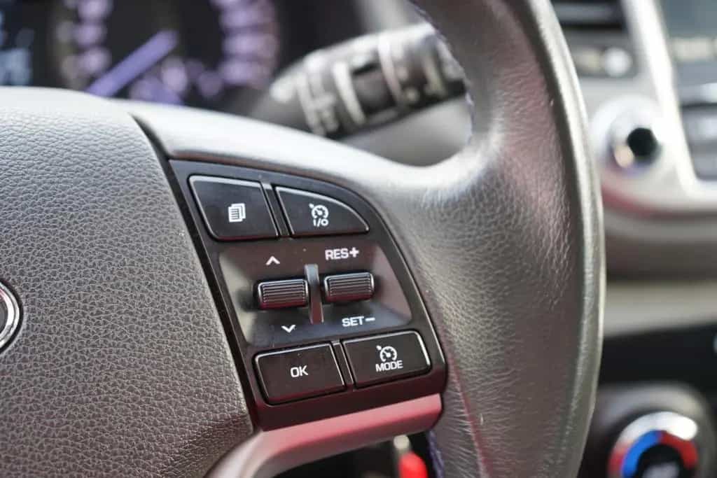 Hyundai TUCSON 1.6 blue Classic 2WD Kamera Tempomat Navi 09/2016-photo-22
