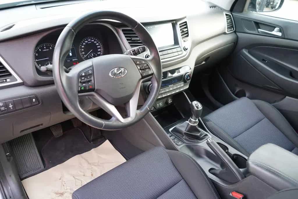Hyundai TUCSON 1.6 blue Classic 2WD Kamera Tempomat Navi 09/2016-photo-7