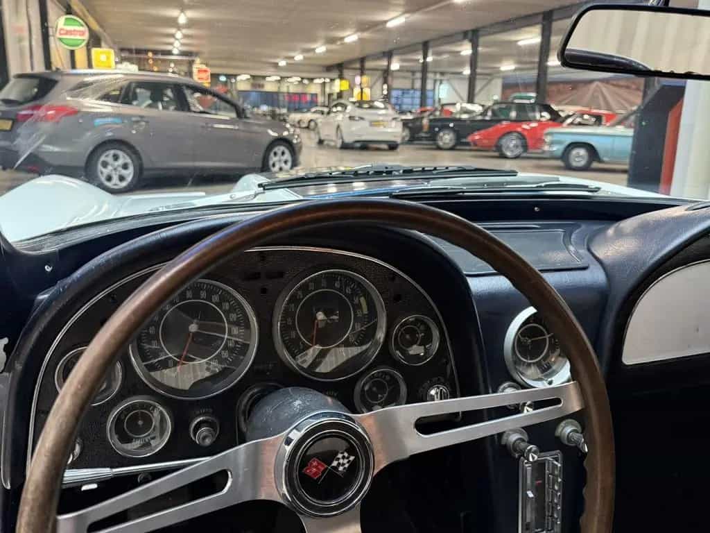 Corvette C2 Chevrolet EU REGISTERED / Coupé / 327 Cu V8 / 07/1964-photo-20