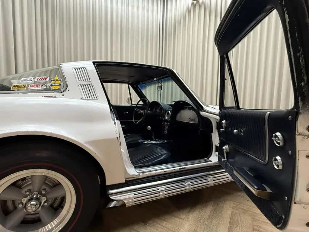 Corvette C2 Chevrolet EU REGISTERED / Coupé / 327 Cu V8 / 07/1964-photo-8