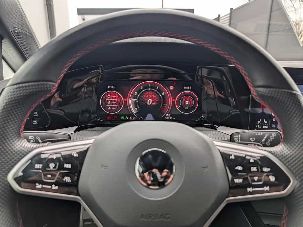 Volkswagen Golf 8 GTI, DSG, Werksgarantie, AHK 11/2022-photo-6