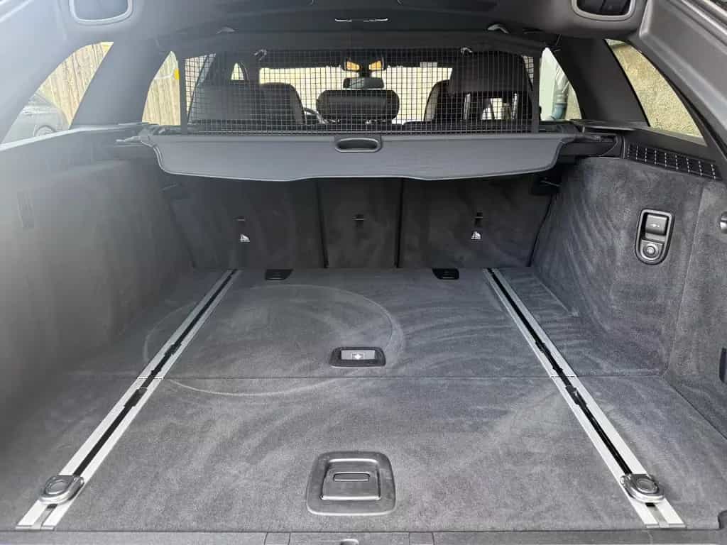 ALPINA B5 4.4 Touring -2.Hand/MwSt/ Scheckheft/Bowers W 04/2021-photo-8