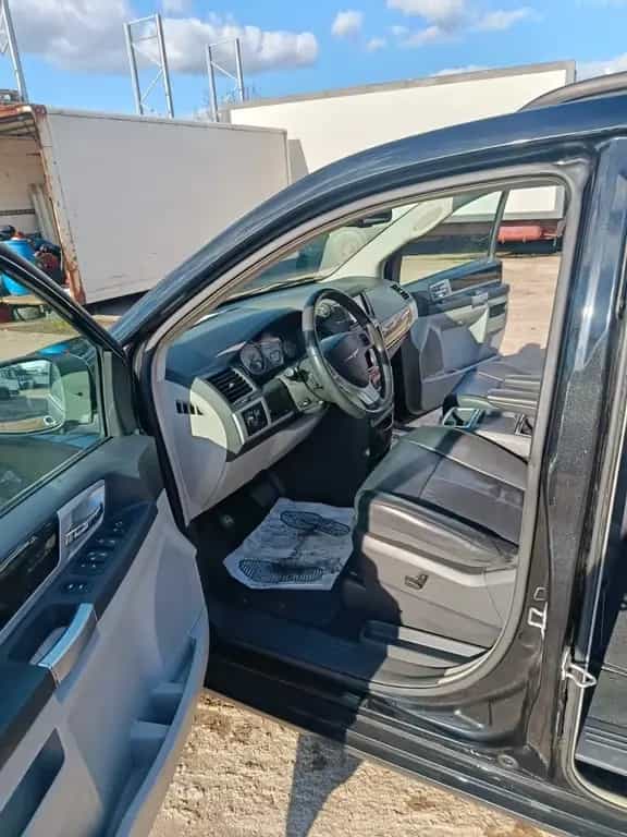 Chrysler Grand Voyager Limited 2.8 CRD Autom. Limited 05/2010-photo-9