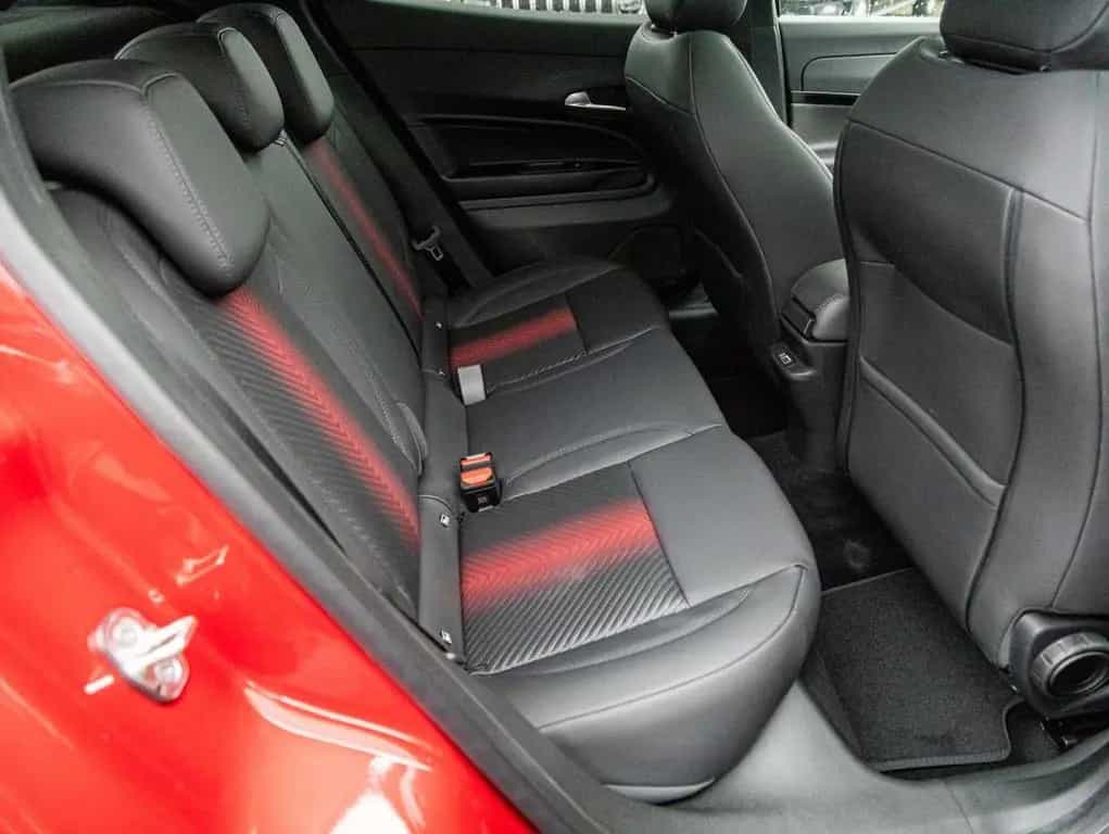 Alfa Romeo Junior Ibrida Speciale 02/2026-photo-18
