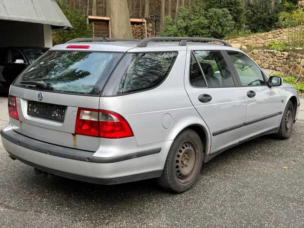 Saab 9-5 2.0t - Kombi - Projektauto oder Teilespender 08/2002-photo-2