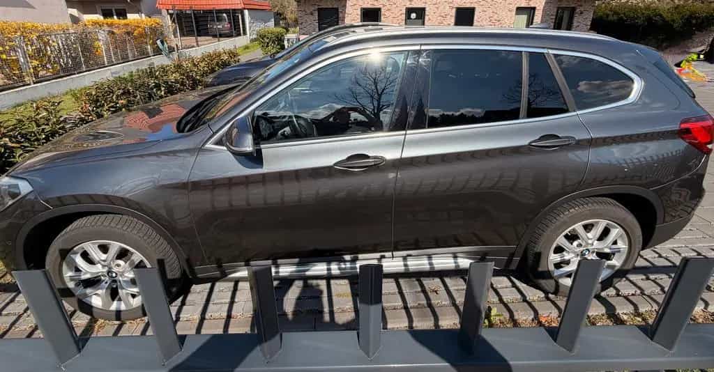 BMW X1 xDrive20d xLine Steptronic 10/2019-photo-3