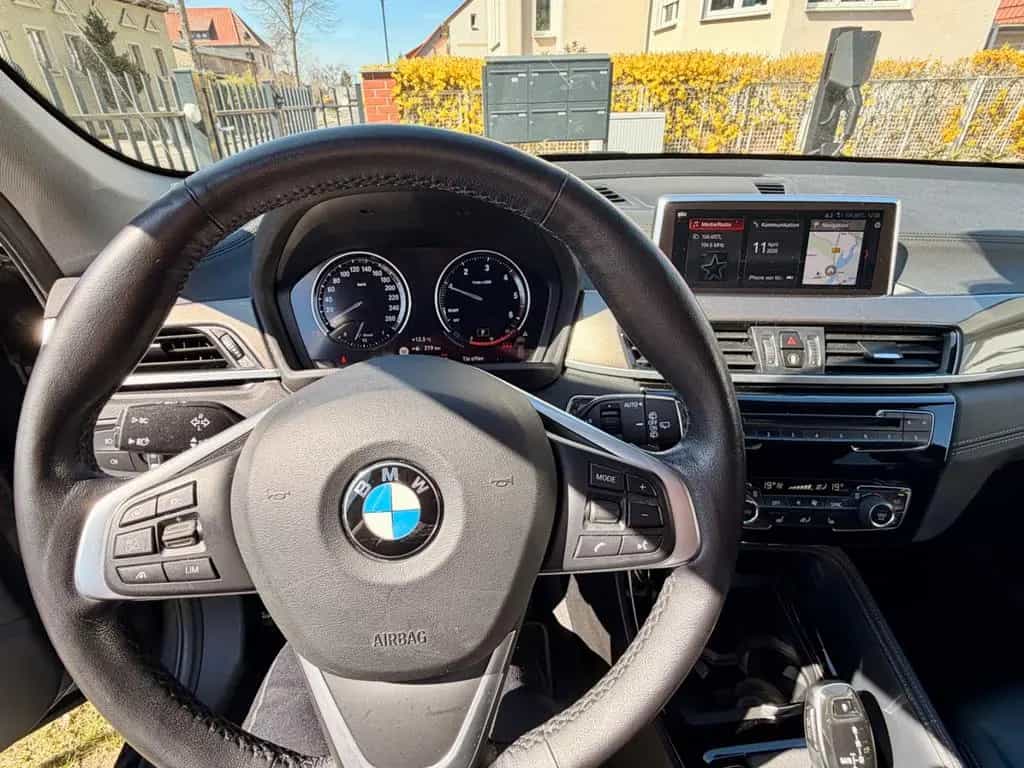 BMW X1 xDrive20d xLine Steptronic 10/2019-photo-4