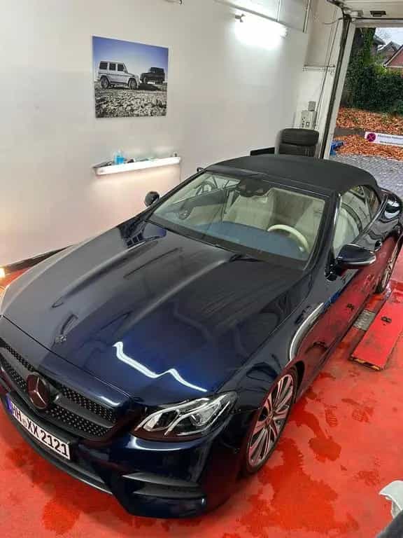 Mercedes-Benz E-Class 300 Autom. - 06/2020-photo-1