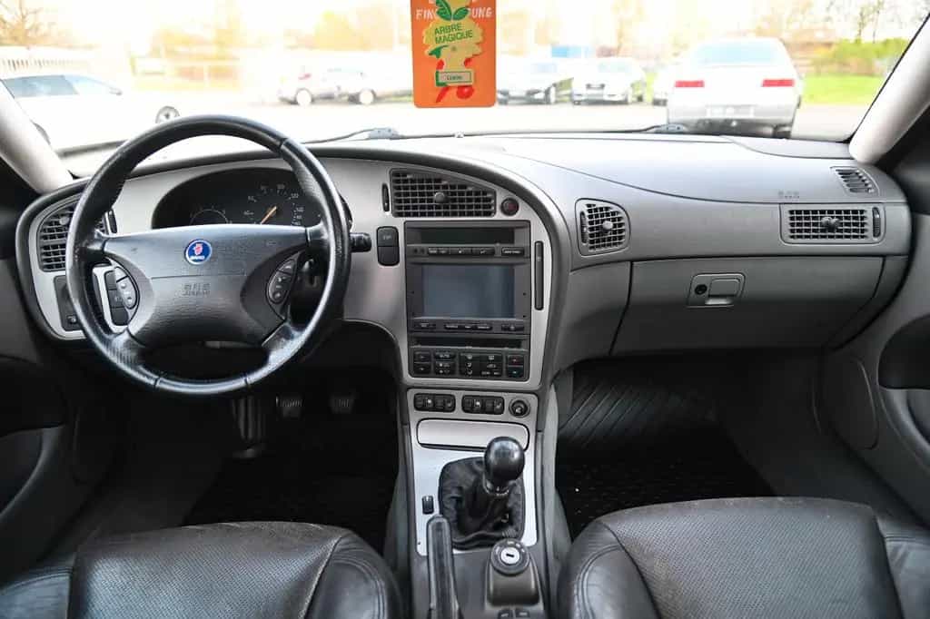 Saab 9-5 2.3 Turbo Aero Sport-Kombi *INKL.GARANTIE* 07/2003-photo-16