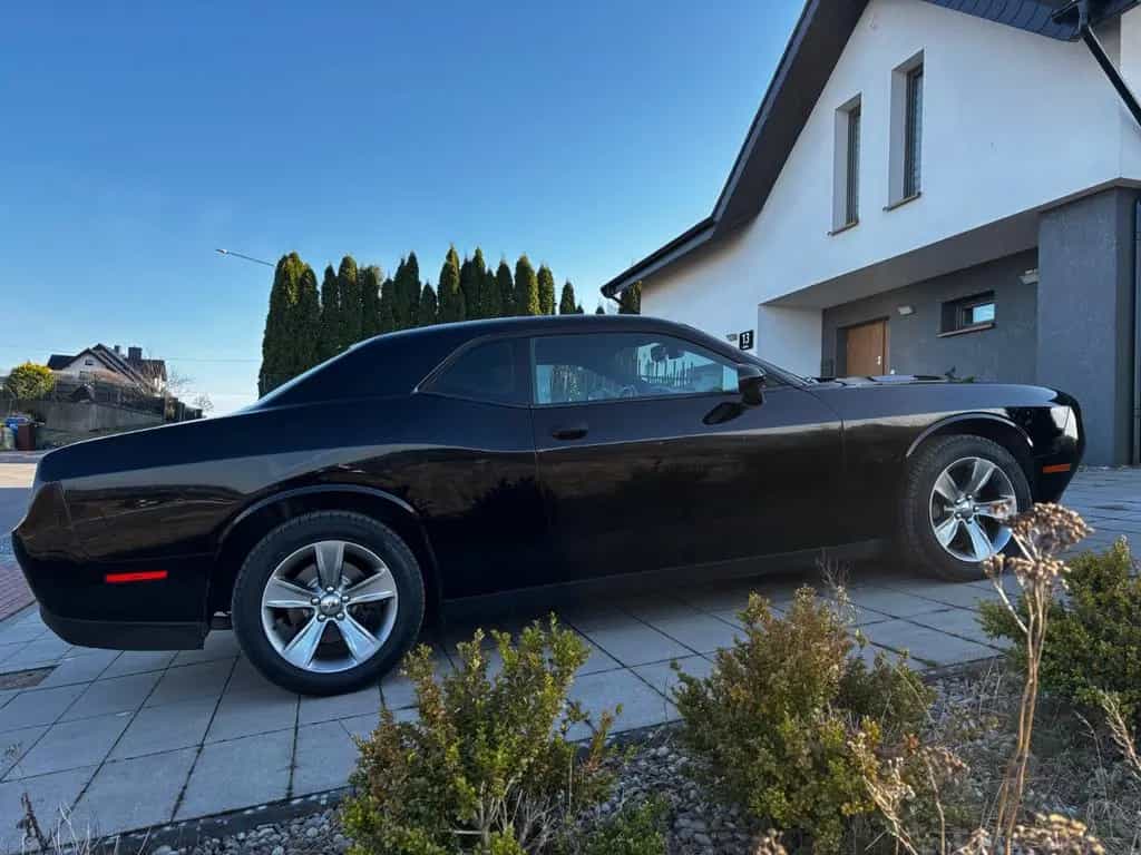 Dodge Challenger 01/2015-photo-2