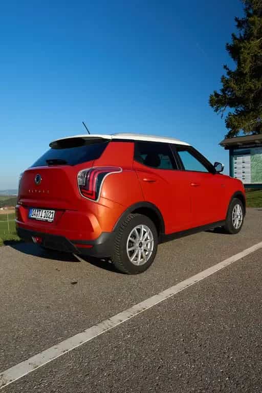 Ssangyong Tivoli 1.5 T-GDi 4WD Quartz Fizz mit Garantie 10/2021-photo-3