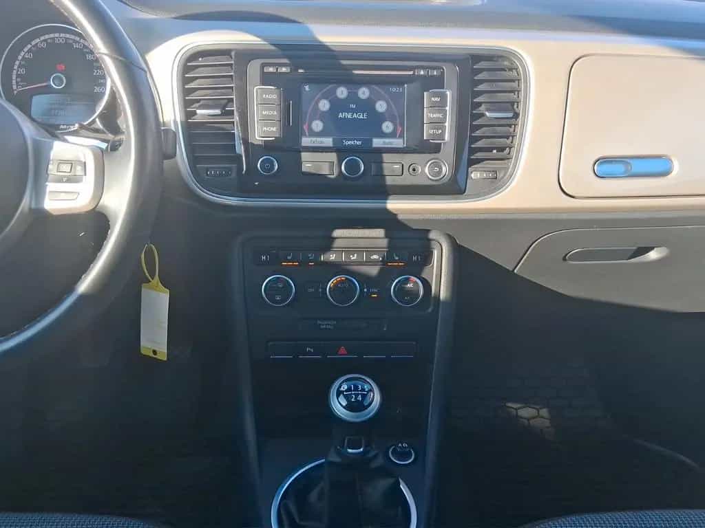 Volkswagen Beetle Lim. Cup NAVI KLIMAAUTO PANORAMA 07/2014-photo-12