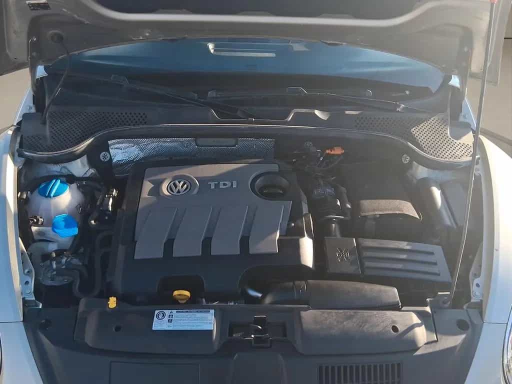Volkswagen Beetle Lim. Cup NAVI KLIMAAUTO PANORAMA 07/2014-photo-18