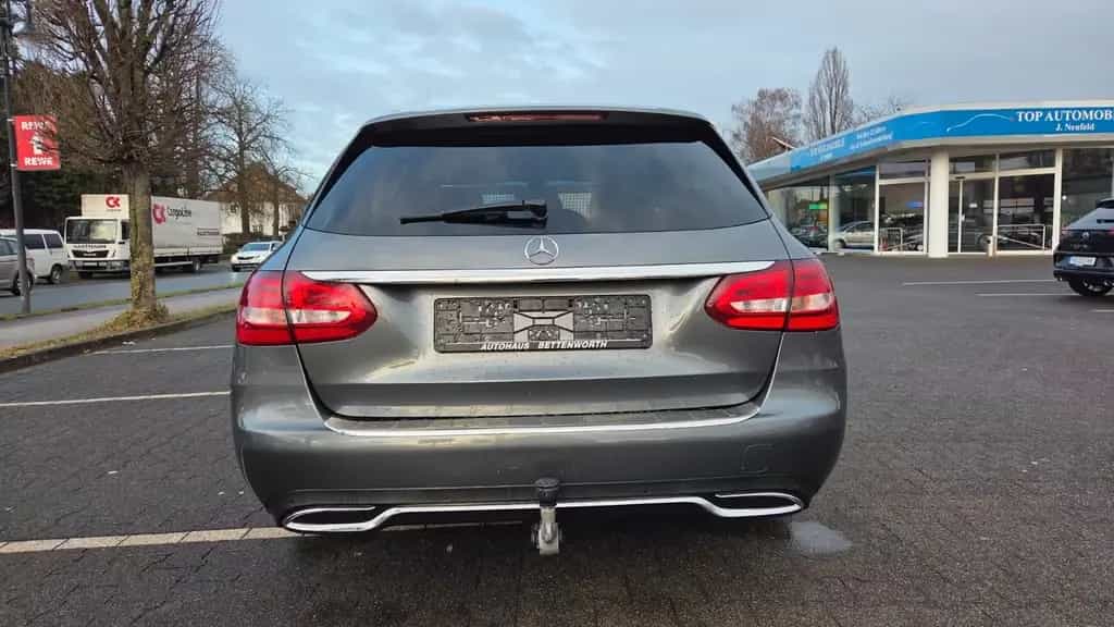 Mercedes-Benz C-Class 180T-AVANGARDE-AUT+AHK+LEDER+NAVI+KLIMAUT+TOP! 11/2016-photo-4