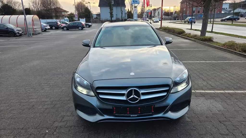 Mercedes-Benz C-Class 180T-AVANGARDE-AUT+AHK+LEDER+NAVI+KLIMAUT+TOP! 11/2016-photo-9