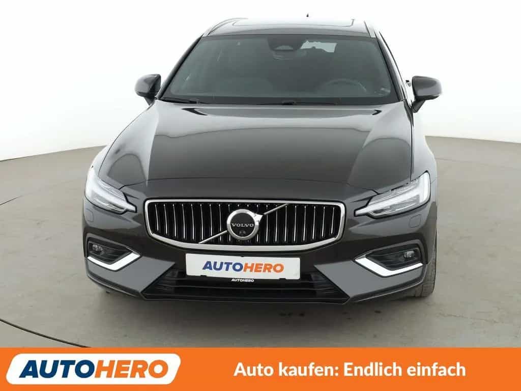 Volvo V60 2.0 B4 Plus Bright Aut.*NAV*LED*TEMP*360CAM* 09/2022-photo-8