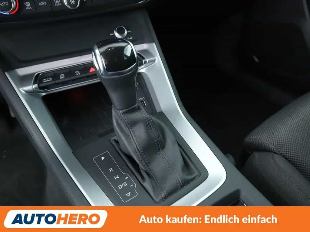 Audi Q3 45 TFSI quattro S Line 08/2019-photo-22