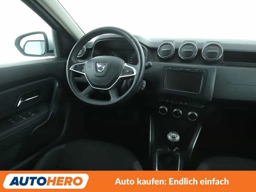 Dacia Duster 1.6 SCe Prestige*NAVI*PDC*AHK*KLIMA*TEMPO 05/2019-photo-12