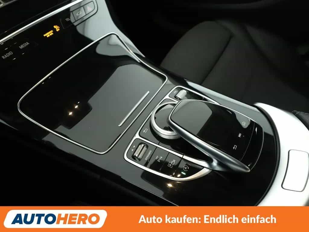 Mercedes-Benz C 180 Avantgarde Aut.*LED*TEMPO*CAM*PDC*SHZ* 09/2019-photo-24
