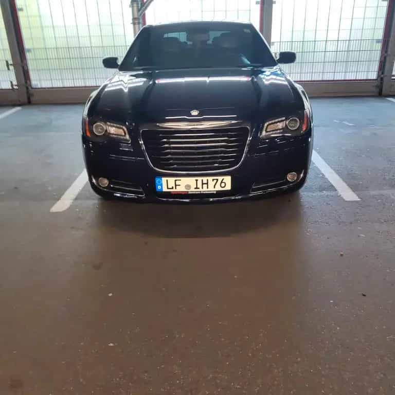 Chrysler 300C 04/2015-photo-1