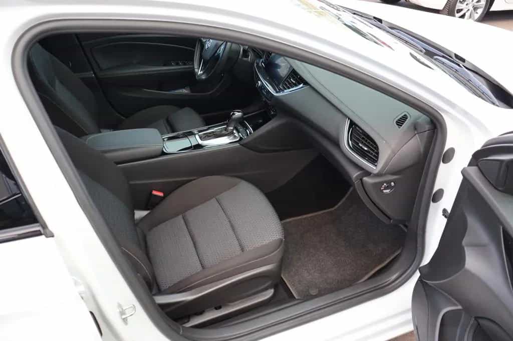 Opel Insignia ST 2.0 Diesel AT8 Business+ACC+AHK 01/2023-photo-9