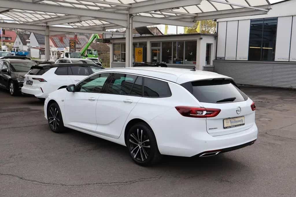 Opel Insignia ST 2.0 Diesel AT8 Business+ACC+AHK 01/2023-photo-1