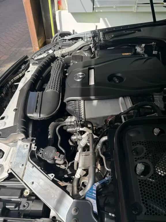 Mercedes-Benz E-Class Benz E200 in super Optik sehr gep... 09/2018-photo-6