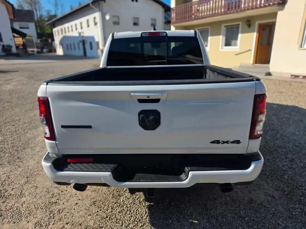Dodge Ram 1500 4x4 22 Zoll Räder+TÜV neu+Carfax 07/2020-photo-11