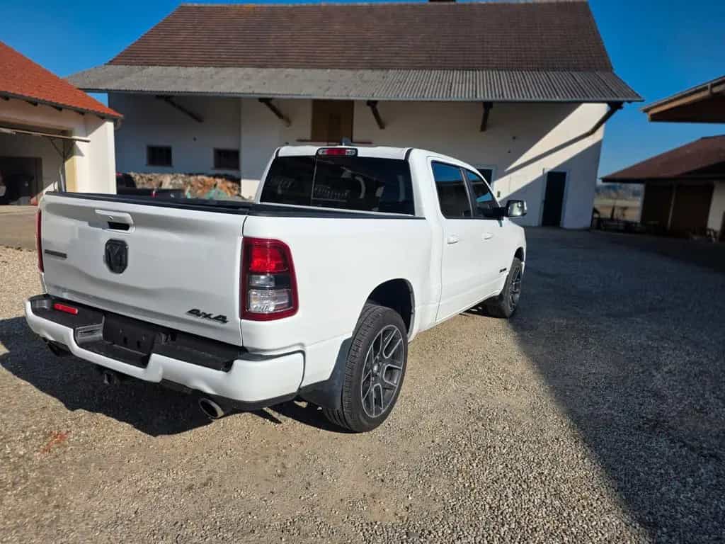 Dodge Ram 1500 4x4 22 Zoll Räder+TÜV neu+Carfax 07/2020-photo-13
