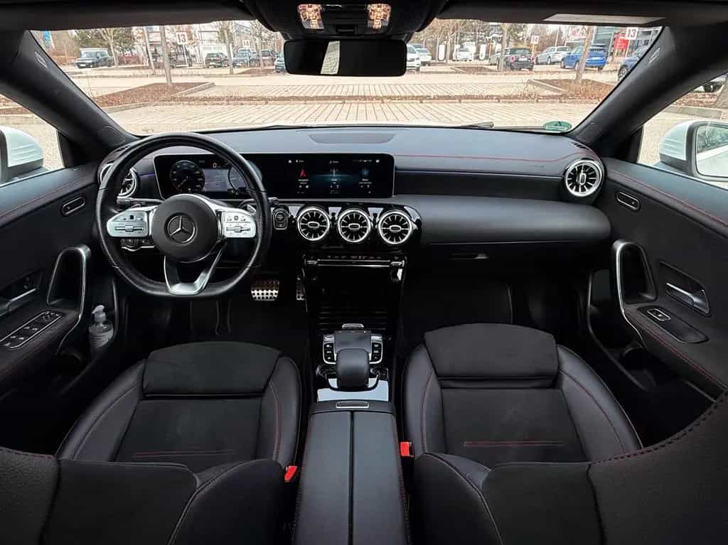 Mercedes-Benz CLA-Class 200 SB 7G-DCT AMG Line, 19'', Pano, Navi 01/2020-photo-11