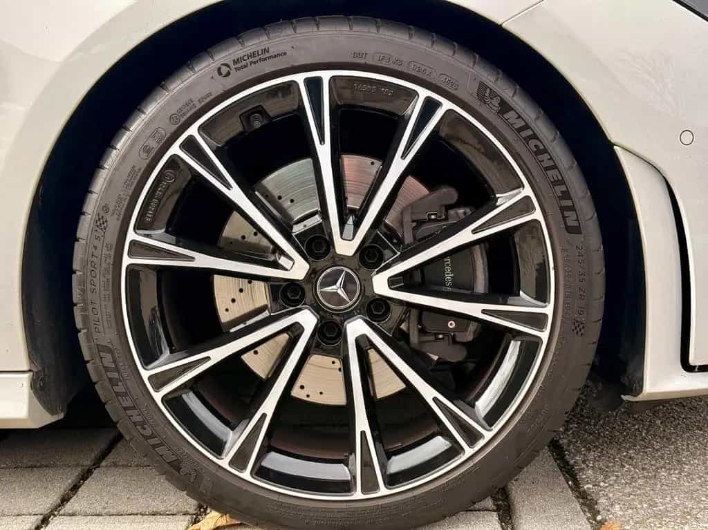 Mercedes-Benz CLA-Class 200 SB 7G-DCT AMG Line, 19'', Pano, Navi 01/2020-photo-9