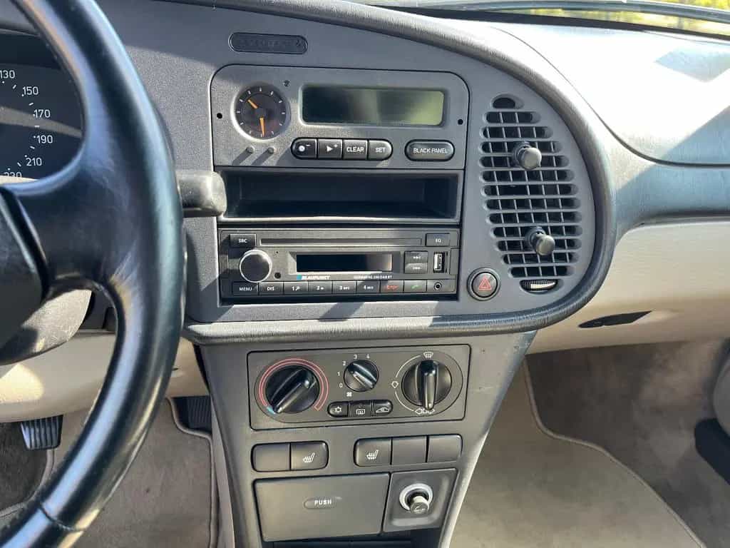 Saab 900 2.0 T SE Cabrio SE 04/1996-photo-4
