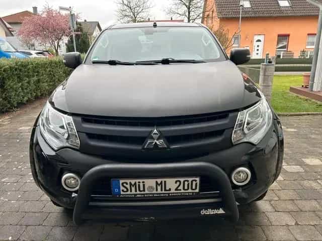 Mitsubishi L200 08/2017-photo-3