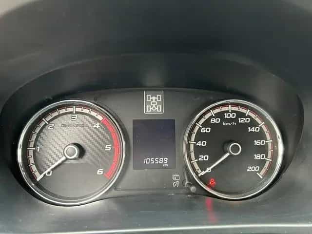 Mitsubishi L200 08/2017-photo-5