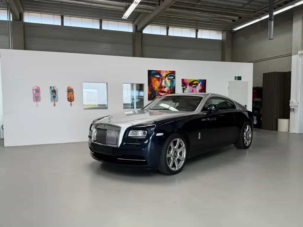 Rolls-Royce Wraith V12 12/2013-photo-1