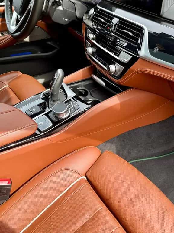 ALPINA D5 S Touring Switch Tronic Allrad (Alpina Grün) 04/2020-photo-2