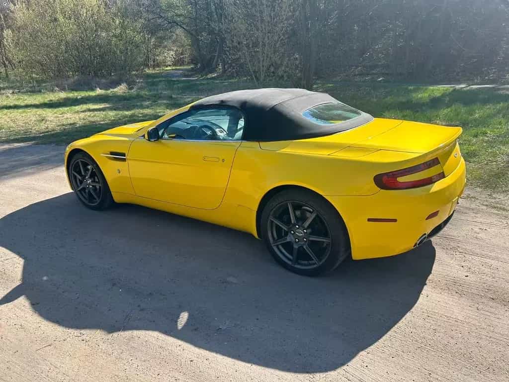Aston Martin V8 Vantage cabrio Yellow racing 05/2008-photo-4