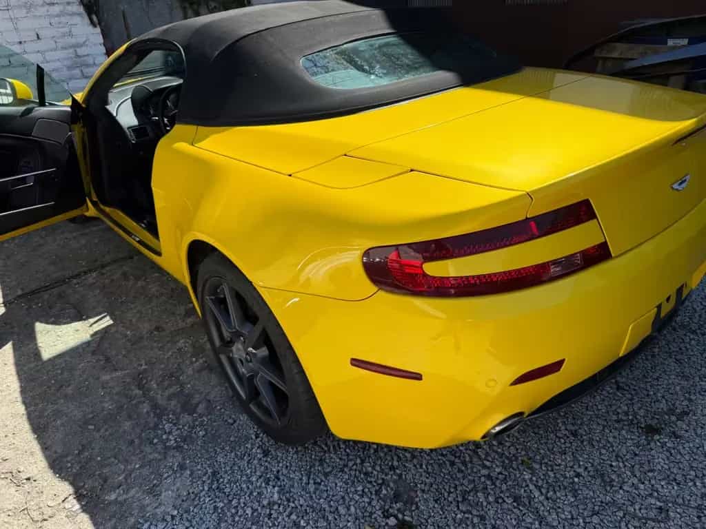 Aston Martin V8 Vantage cabrio Yellow racing 05/2008-photo-6
