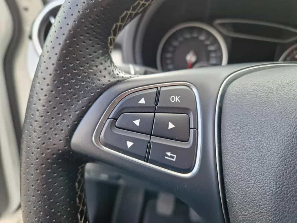 Mercedes-Benz B-Class 180 Urban*LED*PDC 01/2017-photo-23