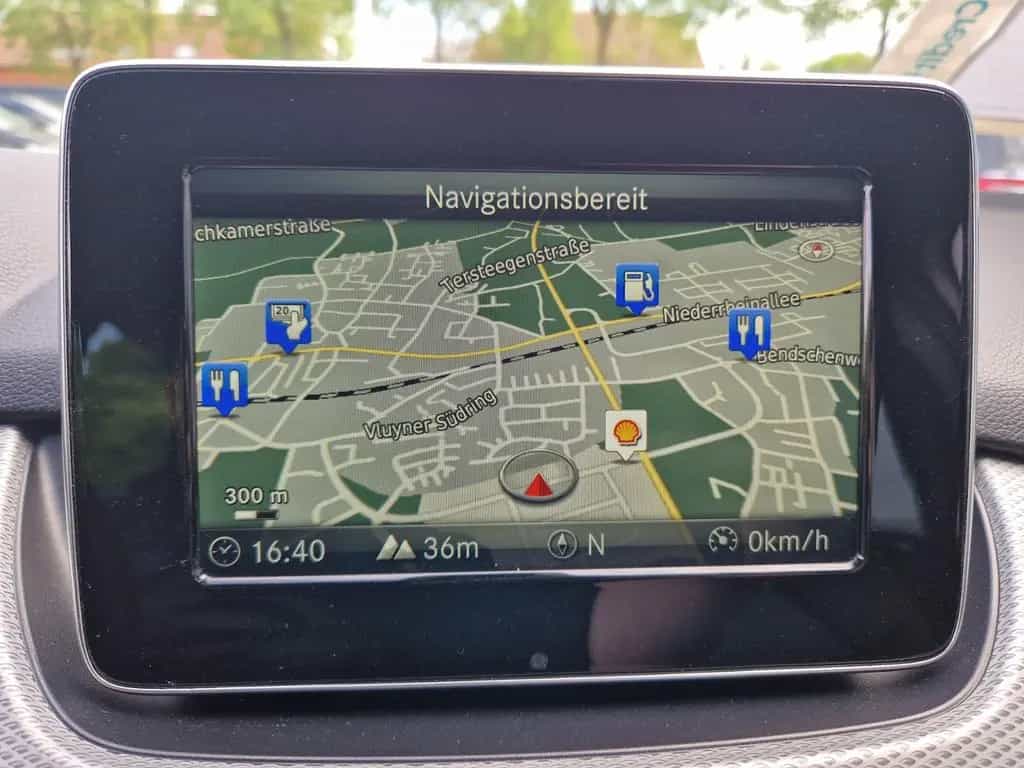Mercedes-Benz B-Class 180 Urban*LED*PDC 01/2017-photo-26