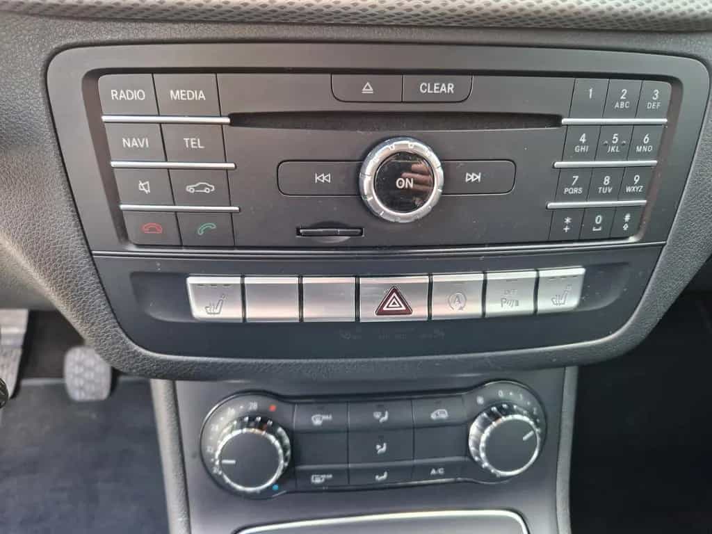 Mercedes-Benz B-Class 180 Urban*LED*PDC 01/2017-photo-27