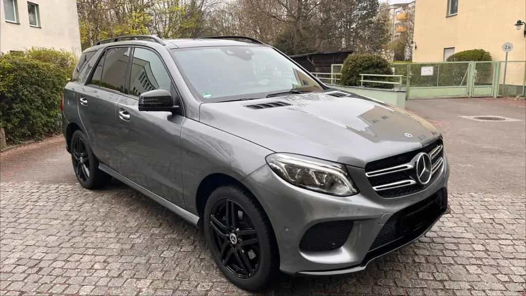 Mercedes-Benz GLE-Class 350 d 4MATIC - AMG Nightpaket 12/2018-photo-0