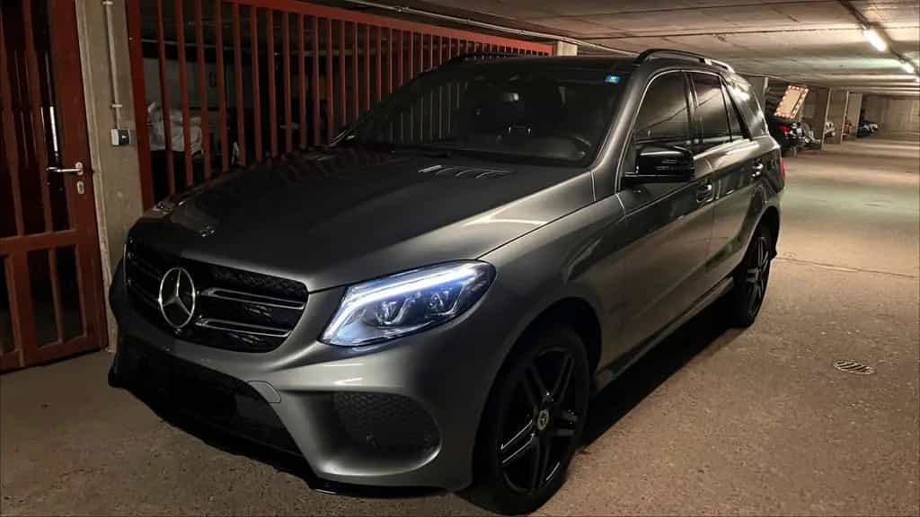 Mercedes-Benz GLE-Class 350 d 4MATIC - AMG Nightpaket 12/2018-photo-13